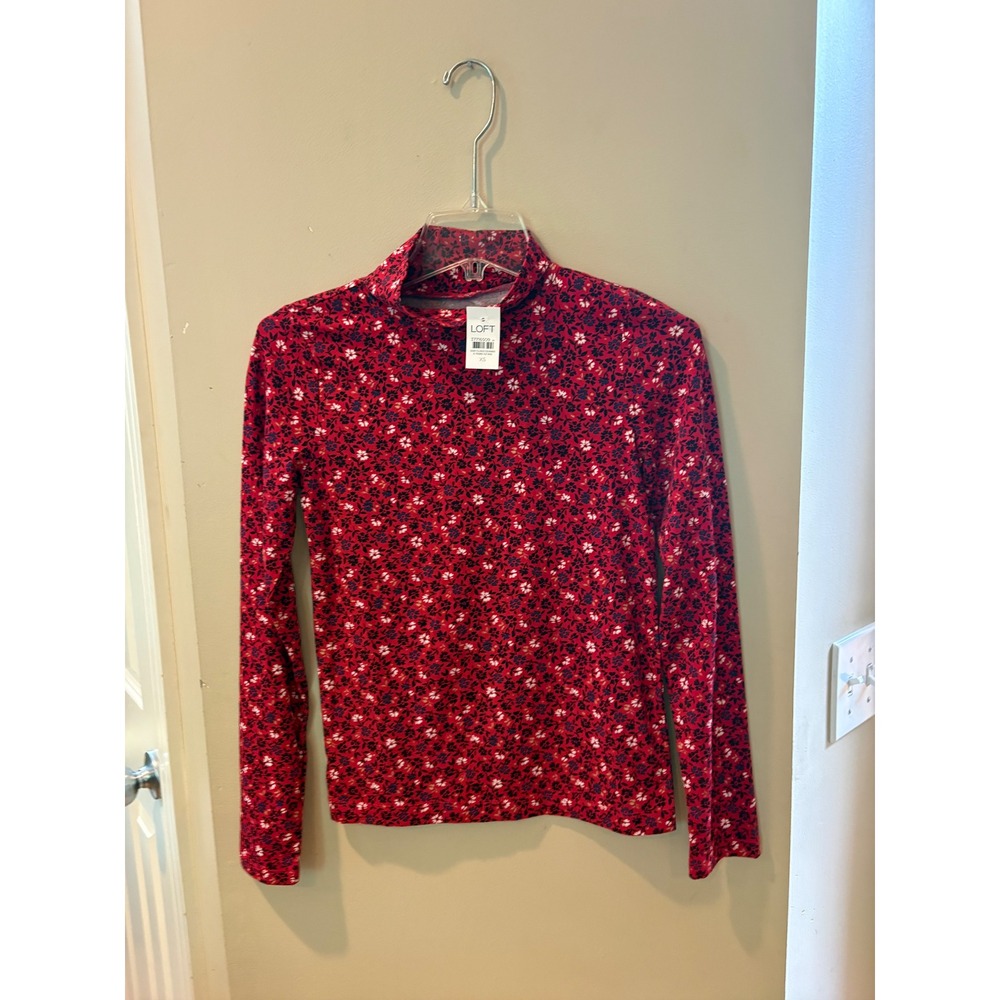 New Loft Red Floral Mock Neck Long Sleeve Top XS New With Tags 37716509 $70